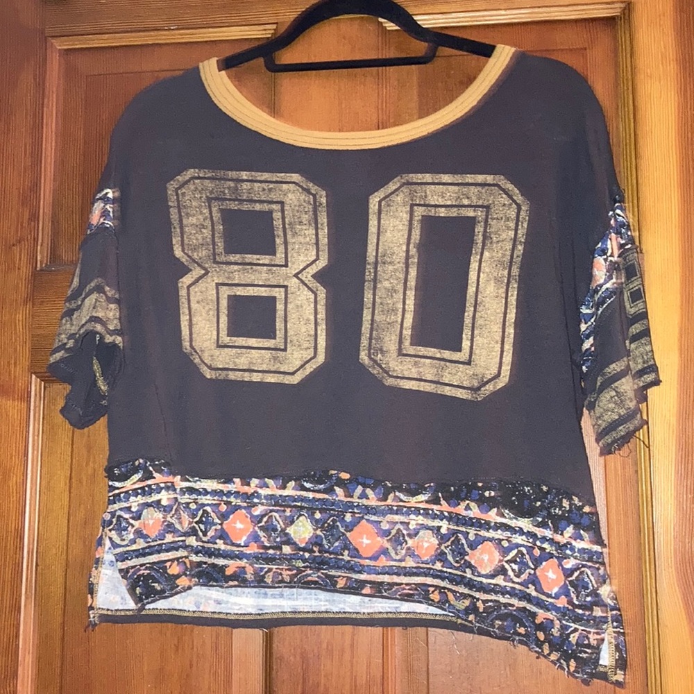 Short sleeve tee